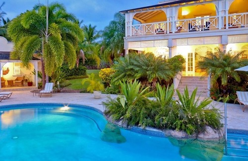 Mount Standfast Villa | Villa Calliaqua | Ocean View - Located in Fabulous Saint James with Private Pool