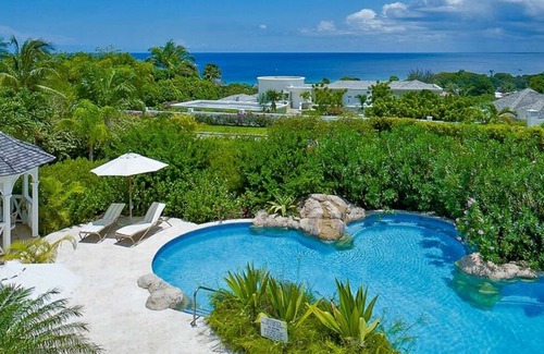 Mount Standfast Villa | Villa Calliaqua | Ocean View - Located in Fabulous Saint James with Private Pool