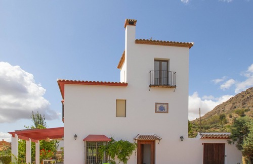 Alora Villa | Villa "Caminito del Rey" with Mountain View, Pool, Garden, Air Conditioning & Wi-Fi