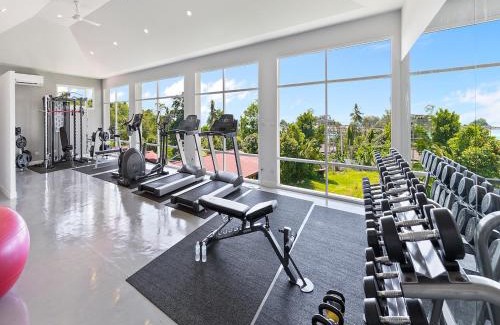 Choeng Mon Villa | Villa Cannes with gym and tennis court