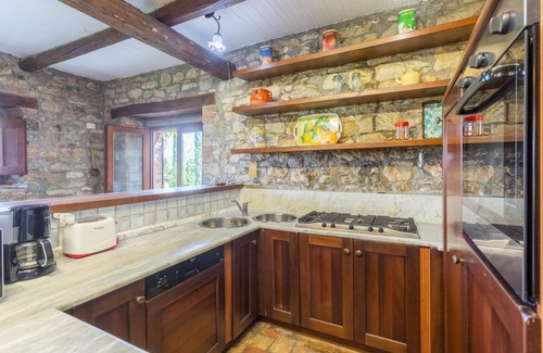 Montegabbione Villa | Villa Caporlese Large Private Pool, WiFi