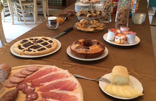 Serravalle di Chienti Bed & Breakfast | Villa Cappelletti