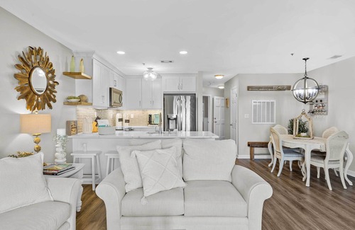 North Topsail Beach Villa | Villa Capriani Condo w/Direct Beach Access!