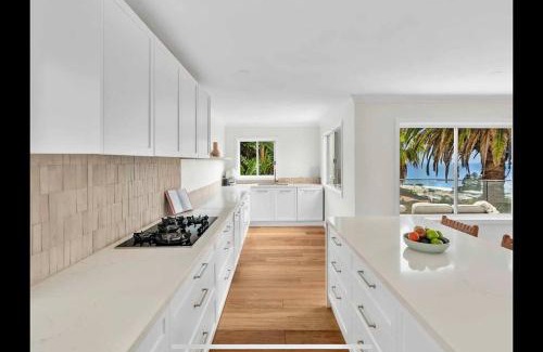 Collaroy Beach Apartment | Villa Capriccio - Top Floor Apartment