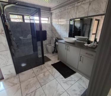 Jan Kempdorp House | Villa Caramia Guest Lodge