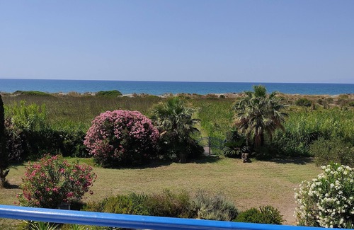Aloizianika Villa | Villa Caretta - Your Holiday Home right by the sea