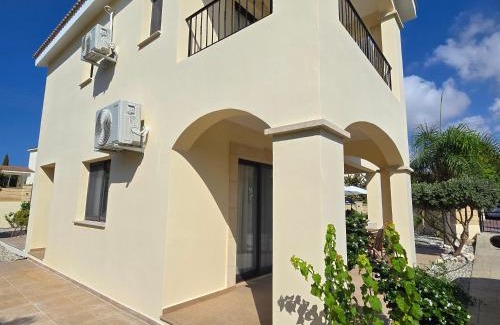 Kouklia House | Villa Carissa