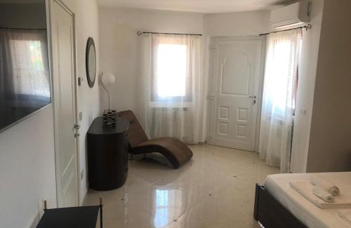 Ripalimosani Bed & Breakfast | Villa Carmen Resort