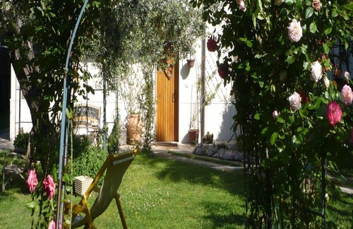 Tollo Villa | Villa Carol Triple room with private external bathroom