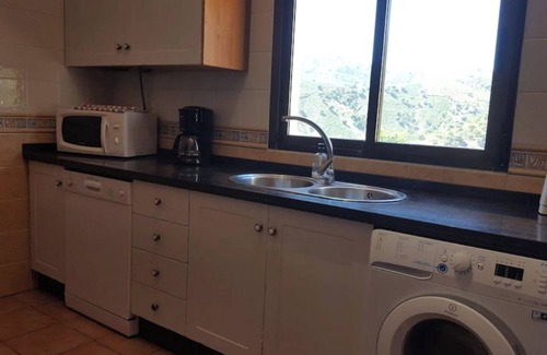 Comares Villa | Villa Carolina: A great 3 Bed Villa sleeps 8 from Vine Ridge Retreats Management