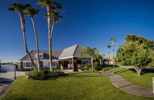 Spring Valley Villa | Villa Carota - 6 bedrooms and a Casitas