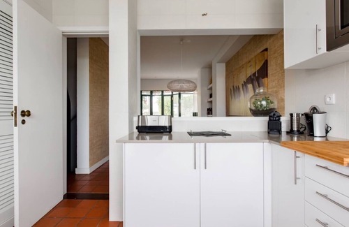 Carvalhal Villa | Villa 'Casa Braites - Ar Condicionado' with Shared Pool, Wi-Fi and Air Conditioning