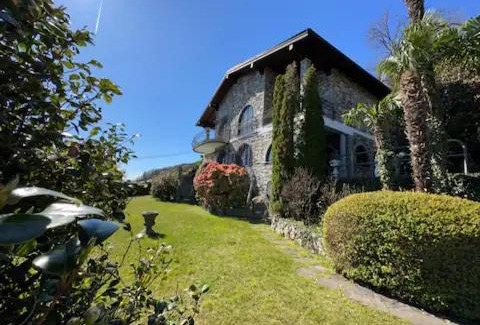 Nizzolino Villa | Villa Casa Camelia in Traumlage