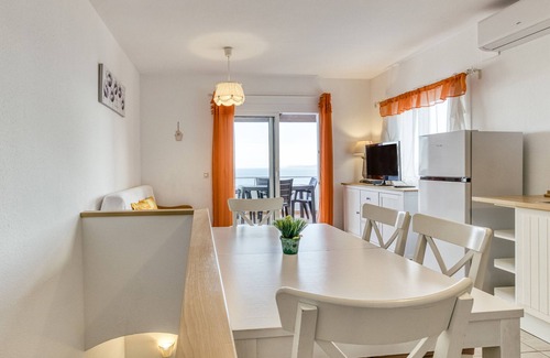 Almadraba-Canyelles Villa | Villa 'Casa con Vistas al Mar Costa Bra' with Sea View, Shared Pool & Wi-Fi