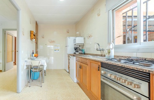 Mont Barbat Villa | Villa 'Casa Raymond' with Mountain View, Private Pool and Wi-Fi