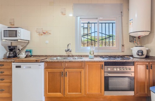 Mont Barbat Villa | Villa 'Casa Raymond' with Mountain View, Private Pool and Wi-Fi