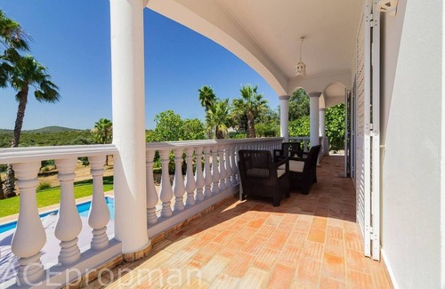 Apra Villa | Villa 'Casa Jonquilles' with Mountain View, Wi-Fi and Air Conditioning