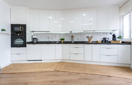 Torreblanca Villa | Villa 'Casa Ohana' with sea views, Wi-Fi, and air conditioning