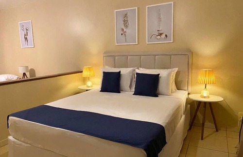 Portal da Ferradura Hotel | Villa Casablanca