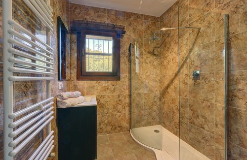 Casares Villa | Villa Casares