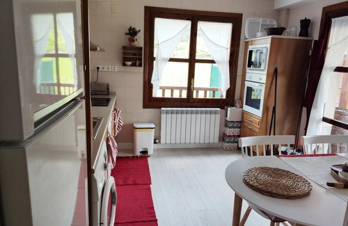 Castiello de Jaca House | Villa Castiello de Jaca, 4 bedrooms, 8 persons