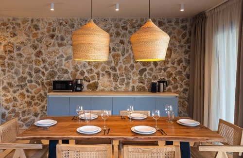 Gennadi Villa | Villa Castor - Two Bedroom Villa, Sleeps 6