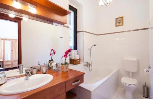 Sopron House | Villa Cecile