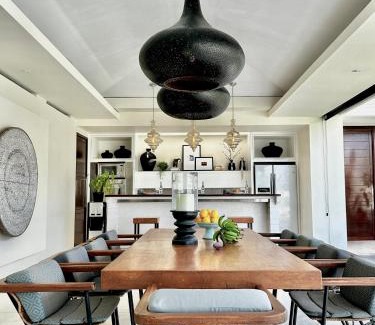Batubelig Villa | VILLA CELAVI 15