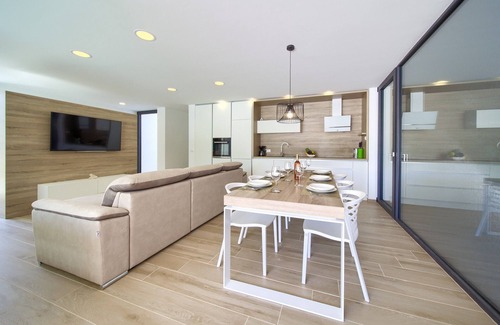 Krk Apartment | Villa Celeia - Luxurious ground floor apartment with heated pool in city centre of Krk