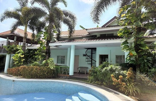 Tranca Villa | Villa Celine Laguna