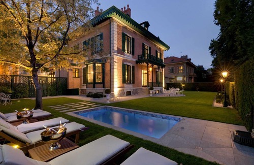 Thermal Villa | Villa - Chalet Clermont-Tonnerre with swimming pool in the center of town