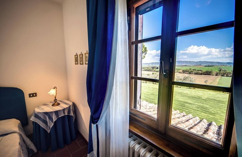 Castiglione del Lago Villa | Villa & Charme id 2109, great views Pool and Air Conditioning