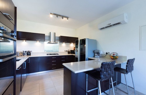 Latchi Cottage | Villa Chelona a villa that sleeps 6 guests in 3 bedrooms in Latchi