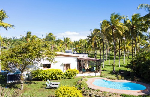Le Morne Brabant Villa | Villa Chez Zaza in a beautiful garden of palmtrees