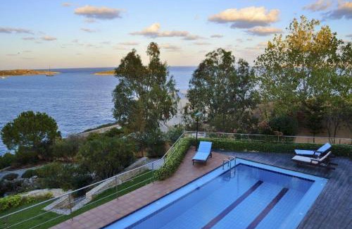 Marathi Villa | Villa Chloe by the sea