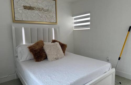 East Little Havana Apartment | Villa Clara Gold-Little Havana