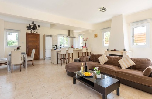 Kapparis Villa | Villa Clara - Three Bedroom Villa, Sleeps 6