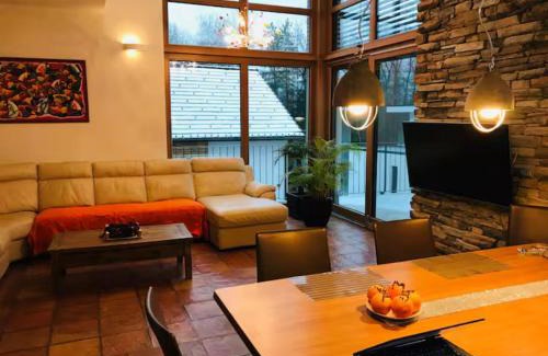 Ljubljana Villa | Villa close to Ljubljana - city and mountain hiking hub