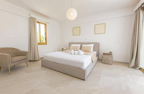 Peyia Town Villa | Villa Cloxania Coral
