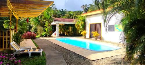 Nuevo Arenal House | Villa Colibri at LakeGardens