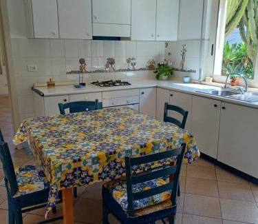 Brancaleone Marina Villa | Villa Colle