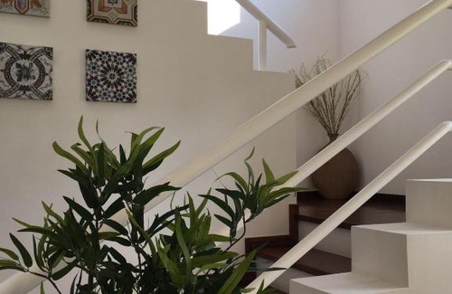 Mira House | Villa Coloane - Family Vacation House