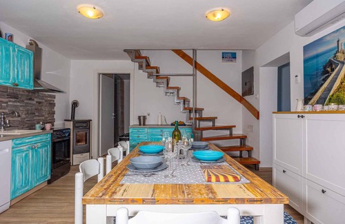 Klenovica Villa | Villa comfortably furnished with pool