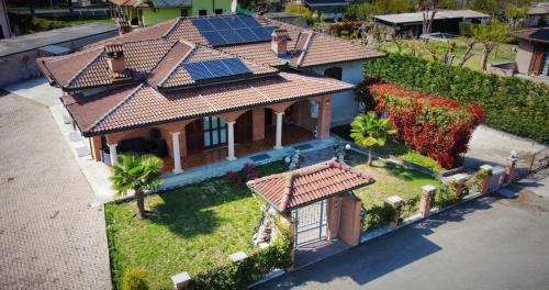 Pontecurone Apartment | Villa con giardino