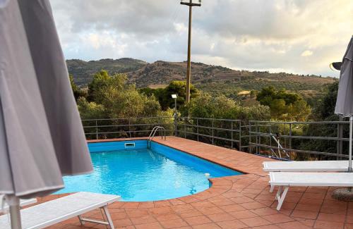 Ventimiglia di Sicilia House | Villa con Piscina