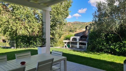 Leonforte Villa | Villa con piscina
