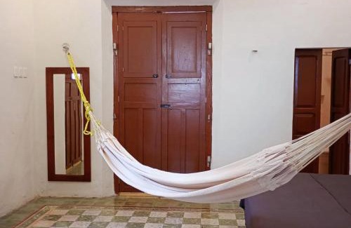 Centro Bed & Breakfast | Villa con piscina para 6 personas en camas y 2 Hamacas Ado 69