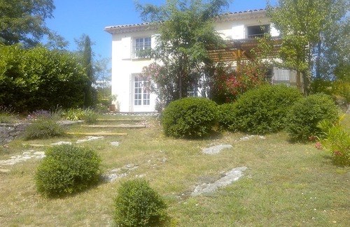 Lussas House | Villa Confort Avec Piscine - 6 Personnes - 2 sdb