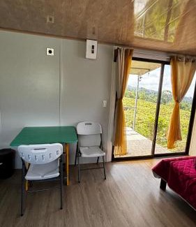 Toro Amarillo Ski Chalet | Villa Congos