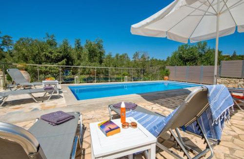 Rantatika Villa | Villa Constadina Large Private Pool AC WiFi